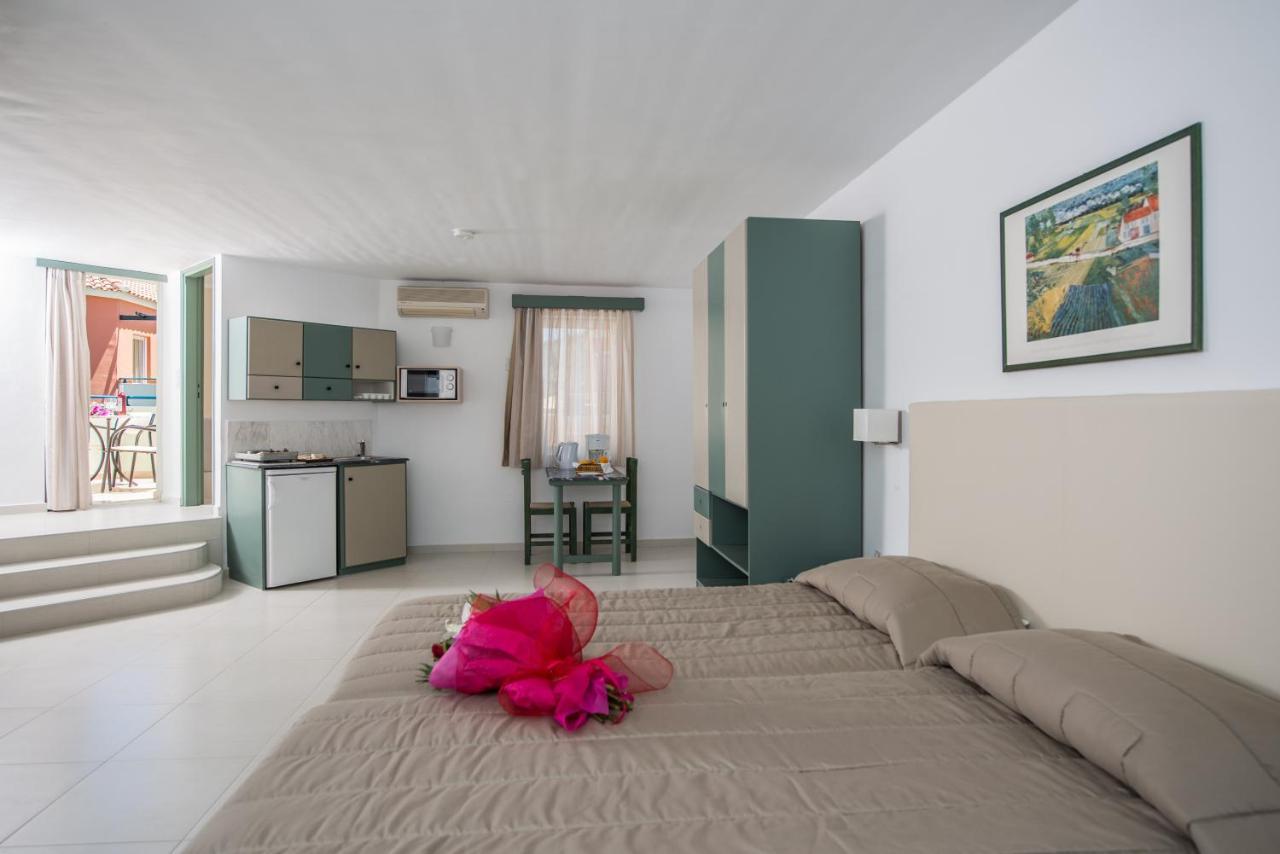 Stefan Village Hotel Agia Marina المظهر الخارجي الصورة