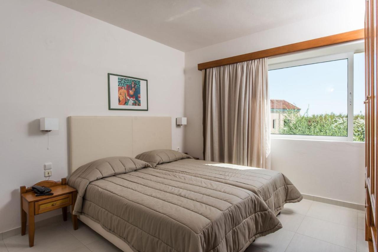 Stefan Village Hotel Agia Marina المظهر الخارجي الصورة